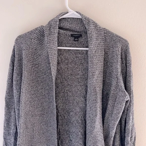 Ann  Taylor cardigan - Picture 3 of 4